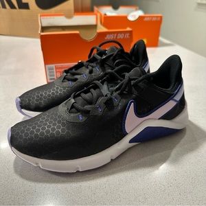 Nike Wmns Legend Essential 2 'Black Lapis Light Thistle' Size 8